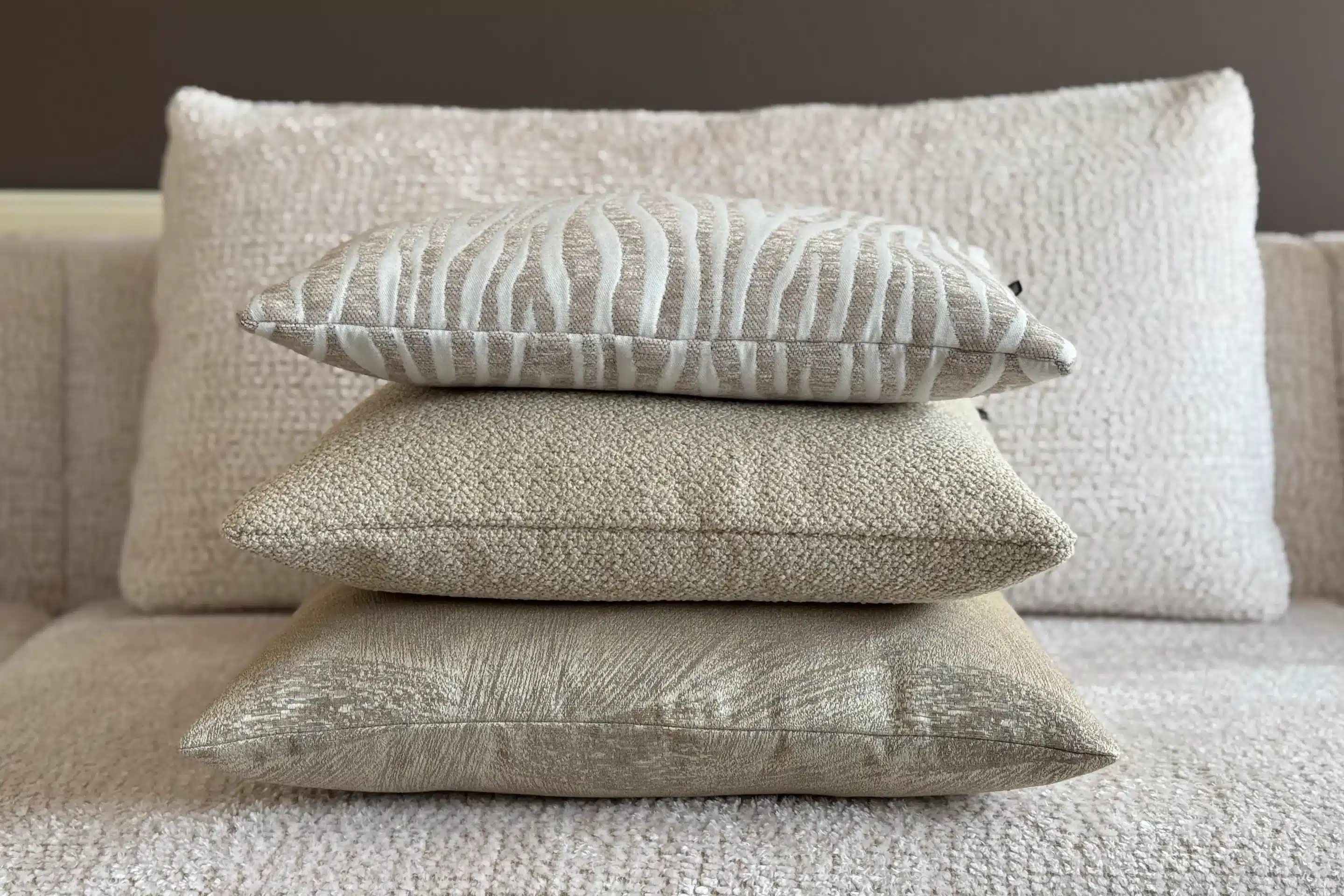 Beige sierkussens combineren